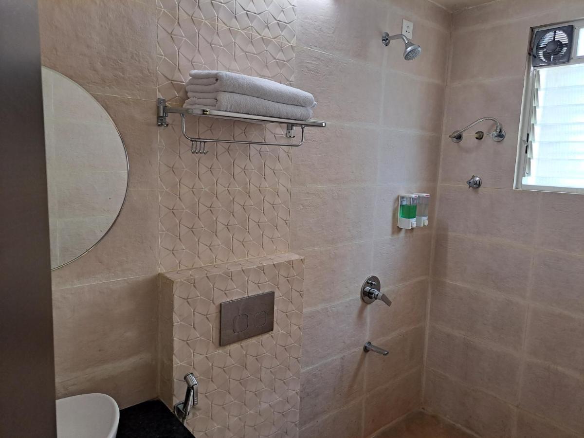 Bouquet Residency Hotell Nāsik Eksteriør bilde