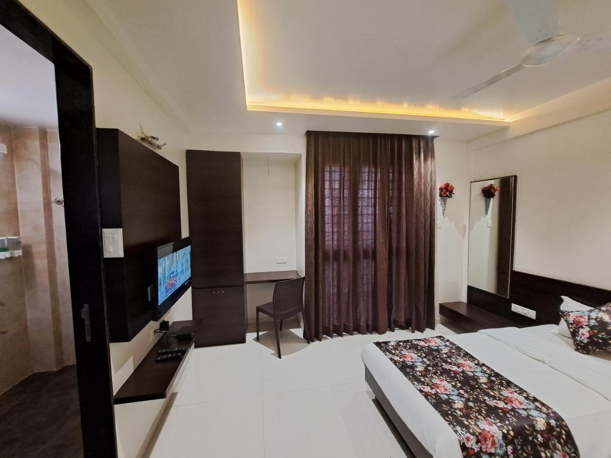 Bouquet Residency Hotell Nāsik Eksteriør bilde